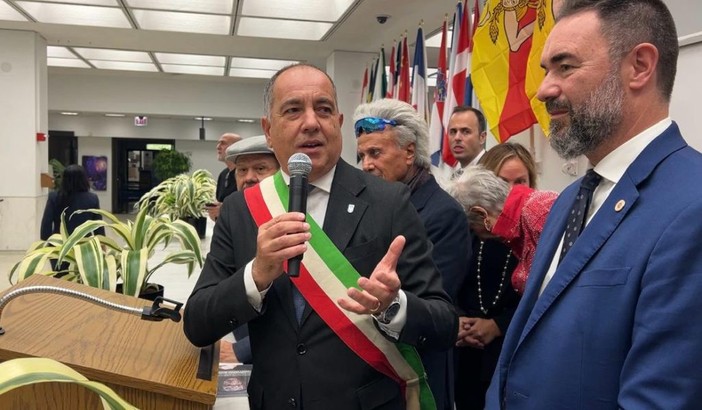 Arriva a Chicago la mostra “Palermo rifiorisce con Santa Rosalia” Arriva a Chicago la mostra “Palermo rifiorisce con Santa Rosalia”