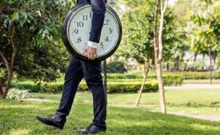 Ora solare, la scienza la promuove: tenerla tutto l'anno è la scelta migliore, ecco perché Ora solare, la scienza la promuove: tenerla tutto l'anno è la scelta migliore, ecco perché