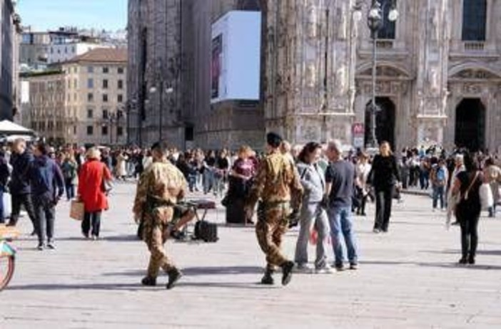 Allerta cortei, oggi manifestazioni in tutta Italia: 150 perquisizioni a Milano e in altre 20 città, piazze blindate Allerta cortei, oggi manifestazioni in tutta Italia: 150 perquisizioni a Milano e in altre 20 città, piazze blindate