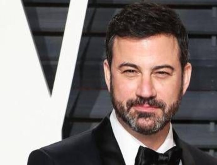 Usa, Kimmel sospeso dalla Abc: a giugno prese la cittadinanza italiana, in fuga da Trump? Usa, Kimmel sospeso dalla Abc: a giugno prese la cittadinanza italiana, in fuga da Trump?
