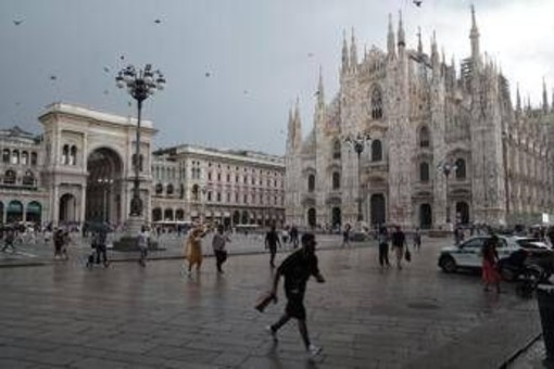 Ondata di maltempo sull'Italia: piogge intense a Milano, a Savona esonda il Bormida Ondata di maltempo sull'Italia: piogge intense a Milano, a Savona esonda il Bormida
