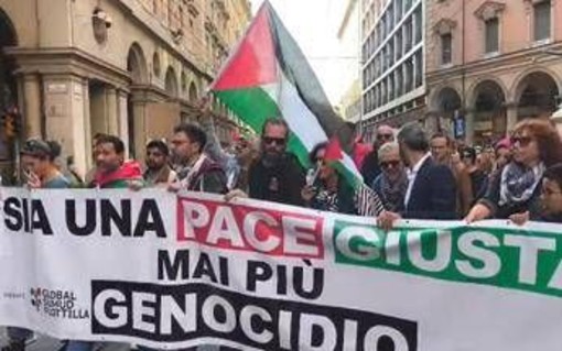 L'accordo su Gaza non ferma i cortei in Italia: manifestazioni a Milano, Torino e Bologna L'accordo su Gaza non ferma i cortei in Italia: manifestazioni a Milano, Torino e Bologna