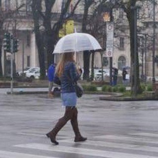 Ultimi temporali poi torna il sole, su anche il termometro: previsioni meteo Ultimi temporali poi torna il sole, su anche il termometro: previsioni meteo