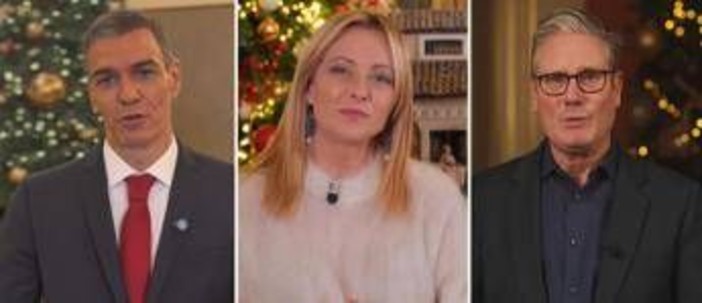 'Buon Natale', gli auguri dei leader: dalle foto di Trump al presepe di Meloni, Sanchez 'inclusivo' 'Buon Natale', gli auguri dei leader: dalle foto di Trump al presepe di Meloni, Sanchez 'inclusivo'