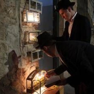 Hanukkah, cos'è la 'Festa delle luci' ebraica sconvolta dell'attentato a Sydney Hanukkah, cos'è la 'Festa delle luci' ebraica sconvolta dell'attentato a Sydney