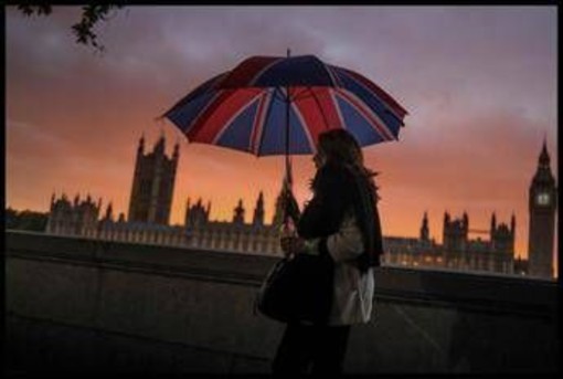 "Fingete di essere gay per avere asilo", svelata la truffa in Gran Bretagna