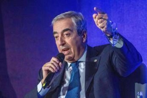 Gasparri: "Mi attaccano per parole su Goracci? Da lei affermazioni false e incaute, si scusi"