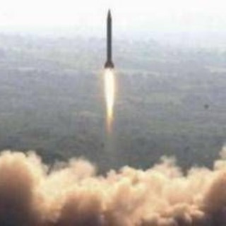 Corea del Nord lancia due missili ipersonici Corea del Nord lancia due missili ipersonici