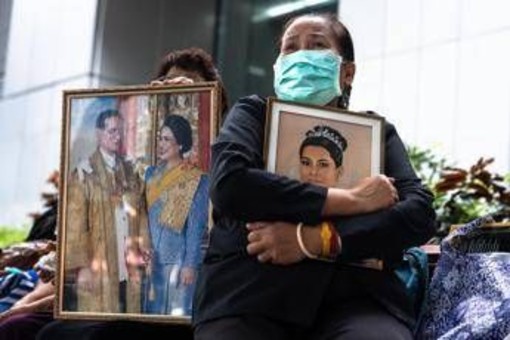 Thailandia, morta a 93 anni la regina madre Sirikit Thailandia, morta a 93 anni la regina madre Sirikit