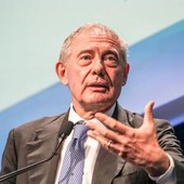 Carburanti, Urso “Al lavoro per prorogare sconti delle compagnie petrolifere” Carburanti, Urso “Al lavoro per prorogare sconti delle compagnie petrolifere”