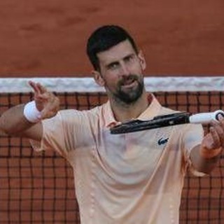 Roland Garros, Djokovic litiga con giornalista: "Non mi piace tuo commento" Roland Garros, Djokovic litiga con giornalista: "Non mi piace tuo commento"