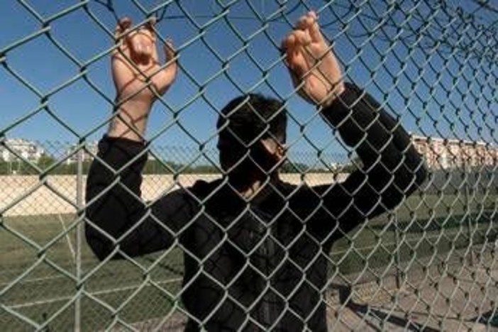 Minori, Save the Children: "Il 13,4% dei ragazzi ha assistito a scene di violenza che venivano filmate"