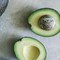 Avocado, tutto su questo superfood: pochi zuccheri, tanto potassio e aiuta il cuore