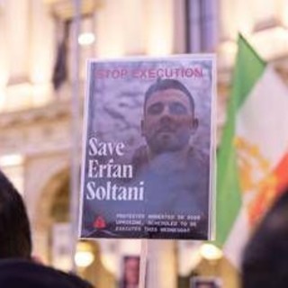 Iran, il legale di Erfan Soltani: "E' stato rilasciato su cauzione" Iran, il legale di Erfan Soltani: "E' stato rilasciato su cauzione"