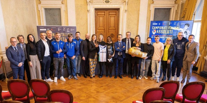 Trieste celebra Nino Benvenuti ai Campionati italiani Assoluti Elite 2025 Trieste celebra Nino Benvenuti ai Campionati italiani Assoluti Elite 2025