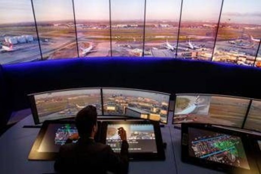 Cyberattacco colpisce aeroporti Bruxelles, Berlino e Heathrow a Londra: cancellazioni e voli in ritardo Cyberattacco colpisce aeroporti Bruxelles, Berlino e Heathrow a Londra: cancellazioni e voli in ritardo