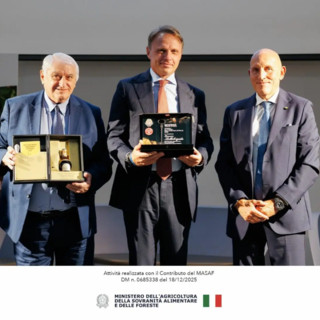 Le Terre del Balsamico, consegnate le Chiavi dell’Acetaia d’Italia a Lollobrigida