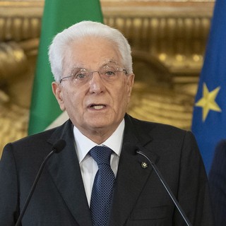 Lavoro, Mattarella “La questione salariale non può essere elusa”