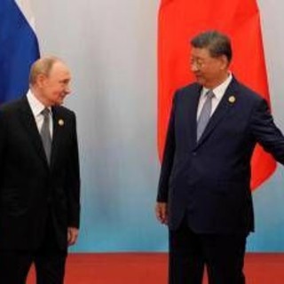 Putin a Pechino per vedere Xi: "Livello rapporti senza precedenti"