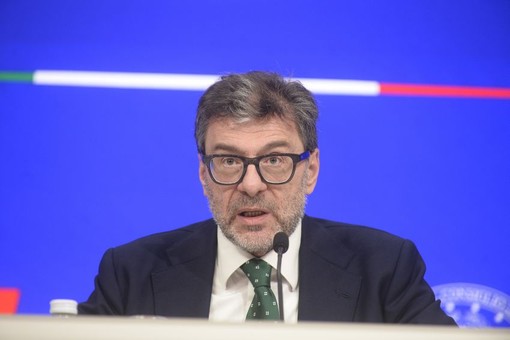 Giorgetti “Il turismo sostiene il Pil, crescita lineare” Giorgetti “Il turismo sostiene il Pil, crescita lineare”