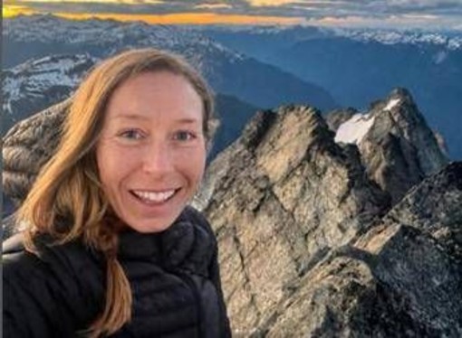 Kalie McCrystal, addio alla skyrunner dispersa sul Cervino: "Caduta mentre scendeva"