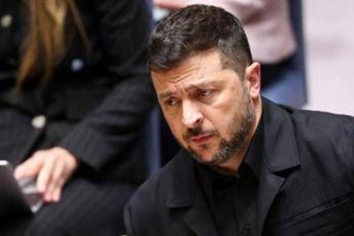 Ucraina, Zelensky: "Pronto a lasciare quando la guerra finirà"