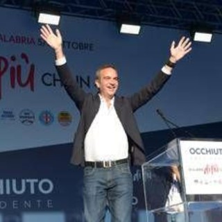 Calabria, Occhiuto trionfa senza ostacoli. Ora il centrodestra guarda a Campania, Veneto e Puglia Calabria, Occhiuto trionfa senza ostacoli. Ora il centrodestra guarda a Campania, Veneto e Puglia