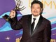 Morto Eric Bauza, addio alla voce moderna di Bugs Bunny e Daffy Duck: aveva 46 anni
