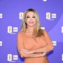 Paola Ferrari e gli attacchi degli hater: "Ho avuto un tumore alla pelle. Gli occhi? Nessun problema"