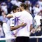 Zverev cade, Sonego lo aiuta a rialzarsi: fair play agli US Open Zverev cade, Sonego lo aiuta a rialzarsi: fair play agli US Open