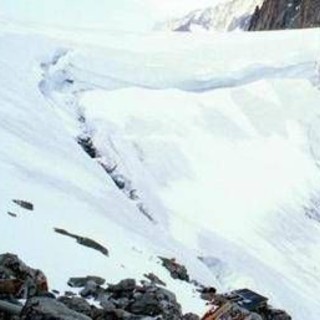 Ghiacciai in rapido arretramento, studio internazionale fotografa il 2025 Ghiacciai in rapido arretramento, studio internazionale fotografa il 2025