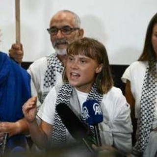 Flotilla, altri 161 attivisti espulsi da Israele. Media: "Netanyahu ordinò attacchi, droni da sottomarino" Flotilla, altri 161 attivisti espulsi da Israele. Media: "Netanyahu ordinò attacchi, droni da sottomarino"