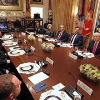 Trump-Zelensky, non c'è accordo su missili Tomahawk a Kiev: Usa temono escalation Trump-Zelensky, non c'è accordo su missili Tomahawk a Kiev: Usa temono escalation