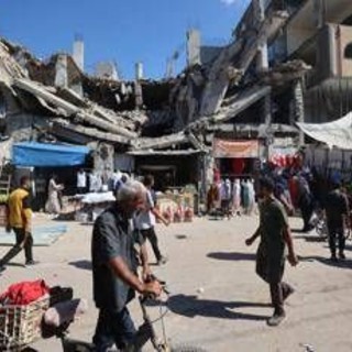 Gaza, oggi riapre il valico di Rafah. Dall'Italia 100 tonnellate di auti e un piano per la ricostruzione Gaza, oggi riapre il valico di Rafah. Dall'Italia 100 tonnellate di auti e un piano per la ricostruzione