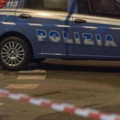 Roma, accoltella e uccide vicino durante una lite: arrestato 18enne Roma, accoltella e uccide vicino durante una lite: arrestato 18enne