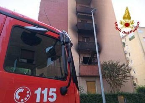 Milano, incendio in un appartamento a Cornaredo: tre morti Milano, incendio in un appartamento a Cornaredo: tre morti
