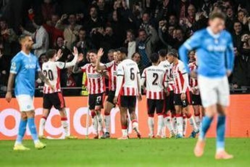 Psv-Napoli 6-2, McTominay non basta: sconfitta choc per Conte Psv-Napoli 6-2, McTominay non basta: sconfitta choc per Conte