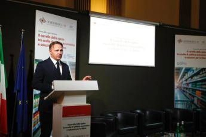 Lollobrigida: "Governo al lavoro su fiscalità e creazione nuovi mercati" Lollobrigida: "Governo al lavoro su fiscalità e creazione nuovi mercati"