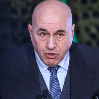 Iran, Crosetto “Attacco non condiviso e fuori del diritto internazionale”