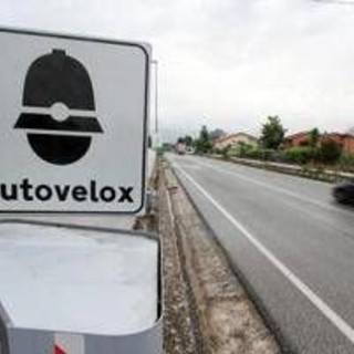 Tutor addio, arrivano i super-autovelox Navigard e SafeDrive Tutor addio, arrivano i super-autovelox Navigard e SafeDrive