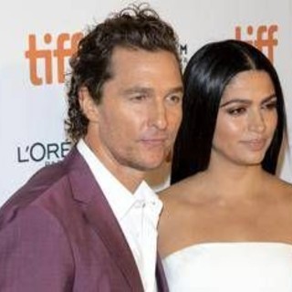 Matthew McConaughey svela il segreto del suo matrimonio: "La misura del letto" Matthew McConaughey svela il segreto del suo matrimonio: "La misura del letto"
