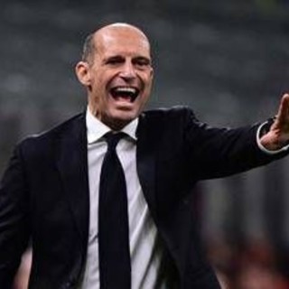 Napoli, ufficiale l'arrivo di Allegri. E i tifosi si dividono Napoli, ufficiale l'arrivo di Allegri. E i tifosi si dividono