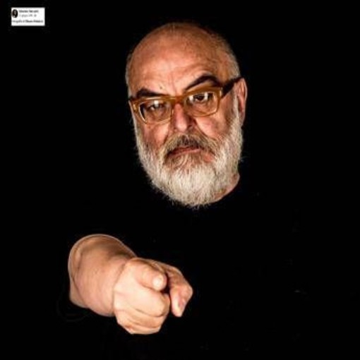 Fotografo trovato morto a Milano, Maurizio Rebuzzini aveva 74 anni. Si indaga per omicidio Fotografo trovato morto a Milano, Maurizio Rebuzzini aveva 74 anni. Si indaga per omicidio