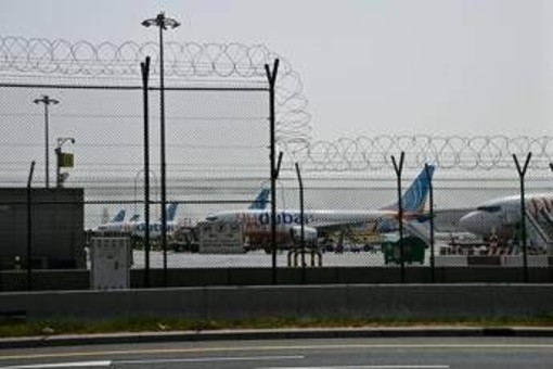 Dubai, aeroporto riapre dopo stop per droni Iran: primi voli stasera Dubai, aeroporto riapre dopo stop per droni Iran: primi voli stasera