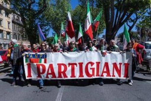 25 aprile, Anpi Roma: "Condanniamo atto terrorista, non ci lasceremo intimidire"