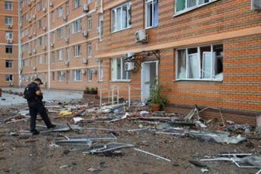 Ucraina, cresce in Ue consenso su prestito con asset russi. Macron frena Ucraina, cresce in Ue consenso su prestito con asset russi. Macron frena