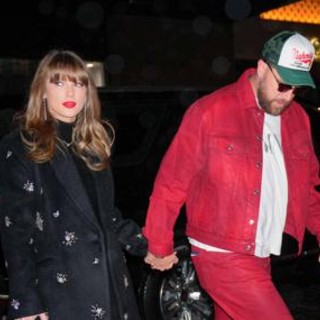 Taylor Swift si sposa, le regole del matrimonio blindato: vietati smartphone e il +1 ai single