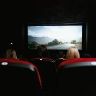 Manovra, la bozza: taglio al fondo per il cinema nel 2026 e 2027 Manovra, la bozza: taglio al fondo per il cinema nel 2026 e 2027