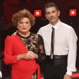 Ballando, Simone Di Pasquale: "Oggi ho salutato mamma per l'ultima volta" Ballando, Simone Di Pasquale: "Oggi ho salutato mamma per l'ultima volta"