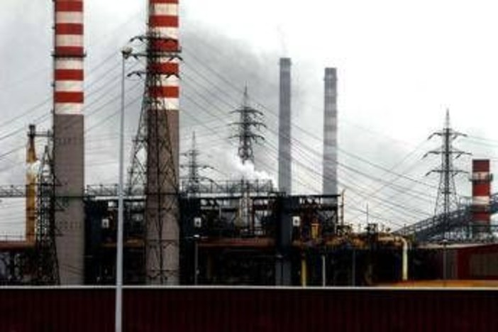 Ex Ilva, licenziamenti sospesi fino a sentenza: governo apre a partecipazione pubblica